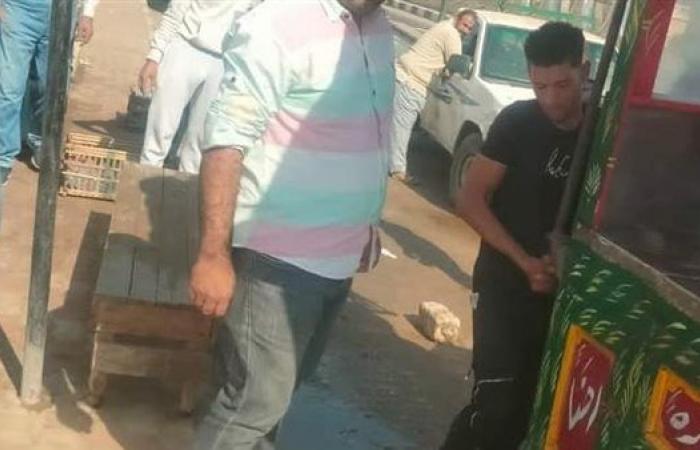 تحرير 82 محضر إشغال طريق ببني مزار بالمنيا