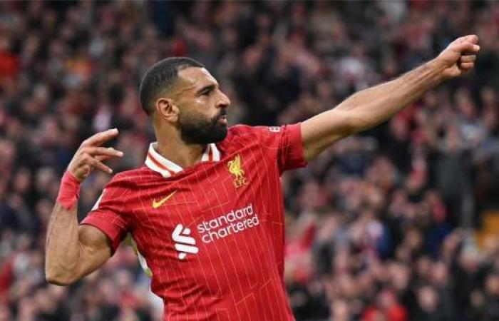 مصير ميسي ورونالدو يطارد محمد صلاح مع ليفربول