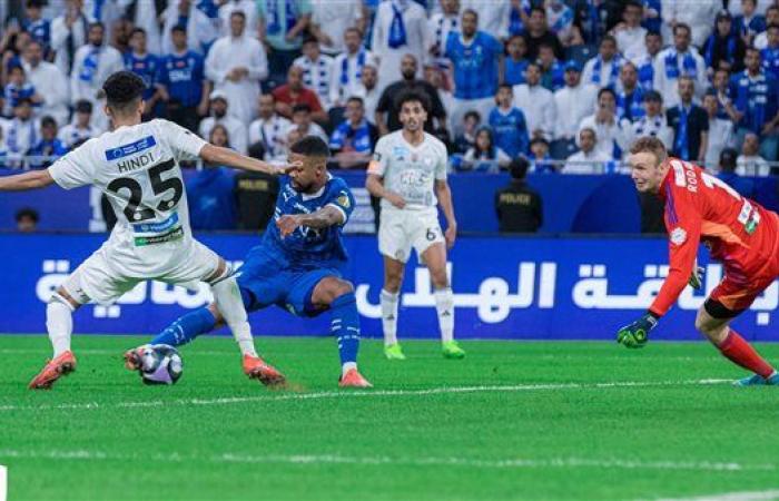 الهلال يكتسح الاتفاق بثلاثية فى الدورى السعودى