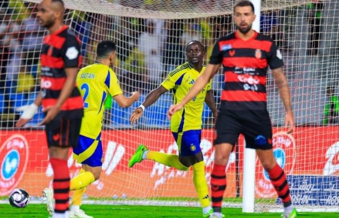 النصر يفوز بصعوبة على الرياض بهدف ساديو