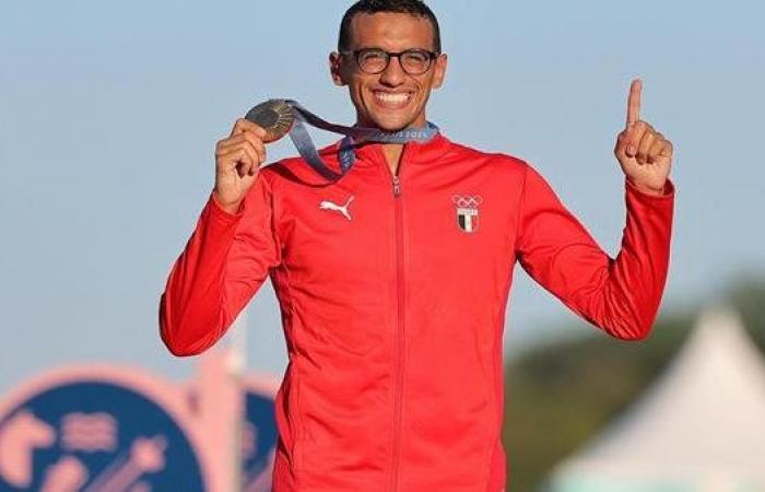 أحمد الجندي يفوز بجائزة أفضل لاعب في العالم بالخماسي الحديث لعام 2024