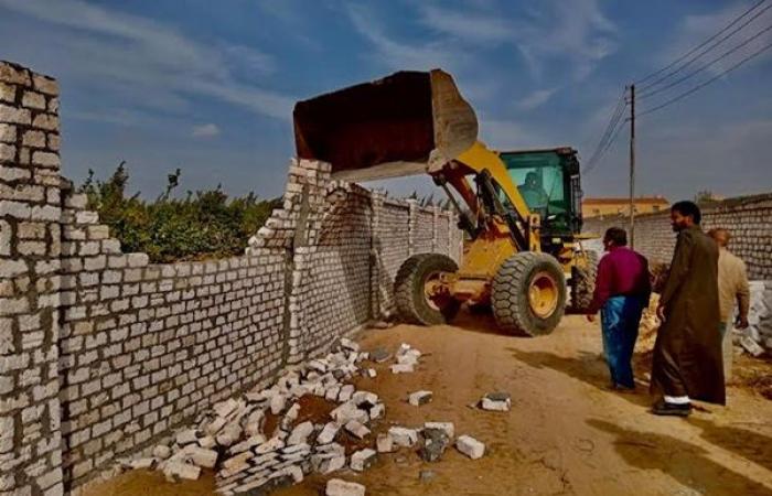  إزالة لـ ٢٦ حالة تعدٍّ علي املاك الدولة بالتل الكبير