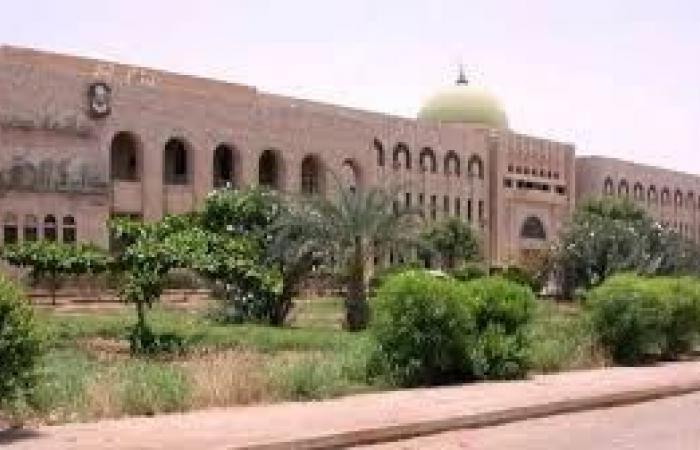 جامعة عدن تدين عمليات السطو على أراضيها وتستنكر اقتحام مقر البريقة من قبل مليشيا الانتقالي