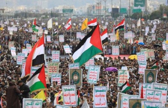 خروج مليوني في صنعاء وعدد من المحافظات نصرة لفلسطين ولبنان