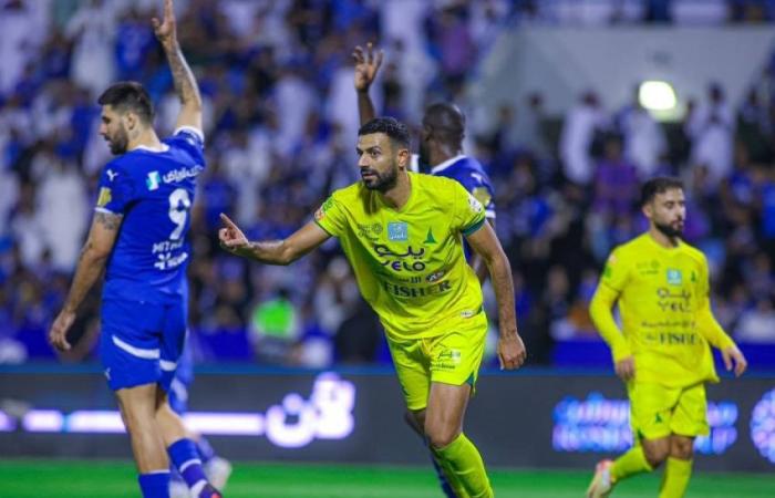 دوري روشن: الخليج يفوز على الهلال (3-2)