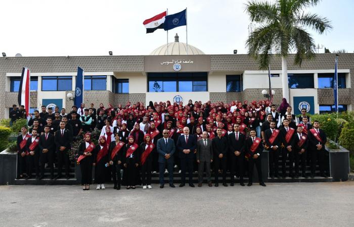 جامعة القناة تنظم لقاءً حوارياً بمشاركة نخبة من أساتذة العلوم الرياضية