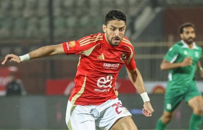 طاهر محمد يغيب عن مباراة الأهلي والبنك.. لهذه الأسباب