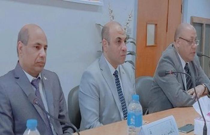 "تربية أسيوط" تنظم دورة تدريبية لمعاوني أعضاء هيئة التدريس