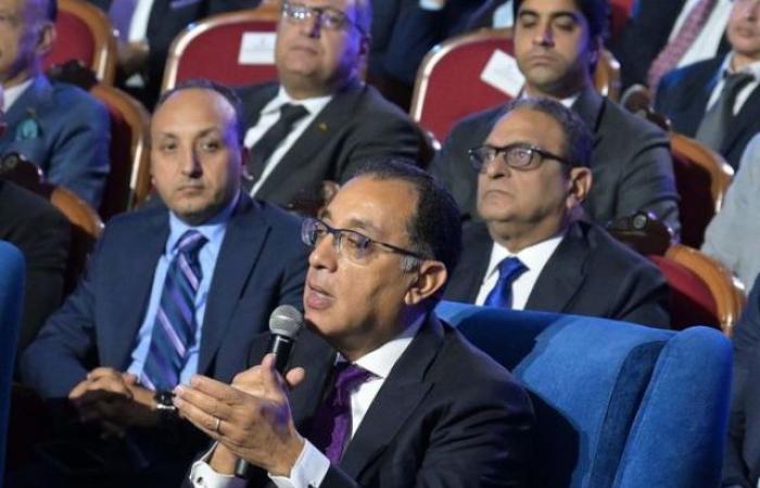 مدبولى يدعو لتعميق الصناعة في مصر..مؤكداً أنها من أولويات الحكومة