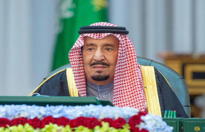 العاهل السعودي يدعو إلى إقامة صلاة استسقاء في جميع أنحاء المملكة