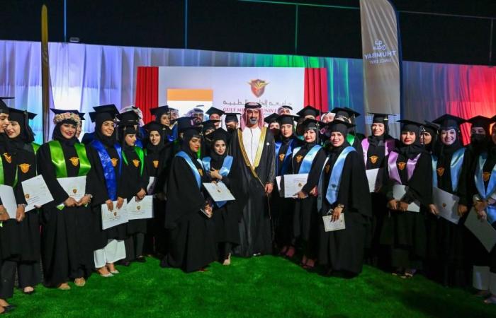 ولي عهد عجمان يشهد تخريج الدفعة 21 من جامعة الخليج الطبية