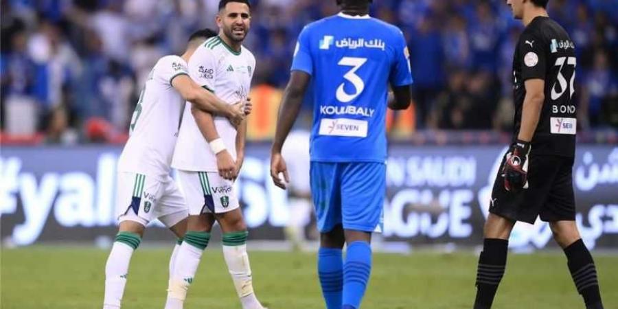 فضي نفسك للكلاسيكو.. موعد مباراة الهلال والأهلي والقنوات الناقلة والمعلق في الدوري السعودي