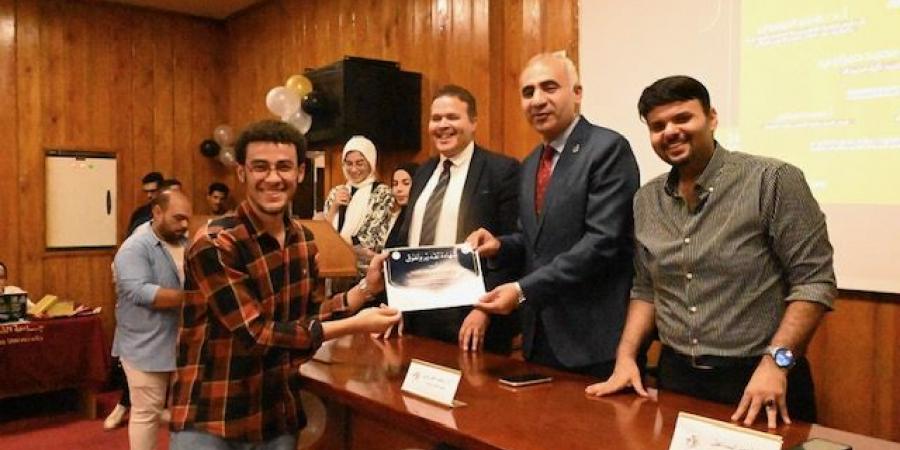  كلية صيدلة جامعة الفيوم تحتفل باستقبال الطلاب الجدد