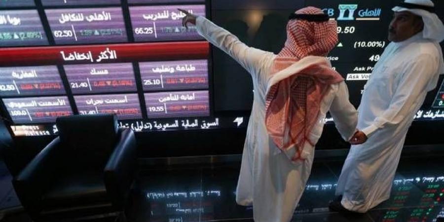 السوق السعودي.. 10 أسهم تقتنص 36% من السيولة بقيادة مصرف الراجحي و"أرامكو"