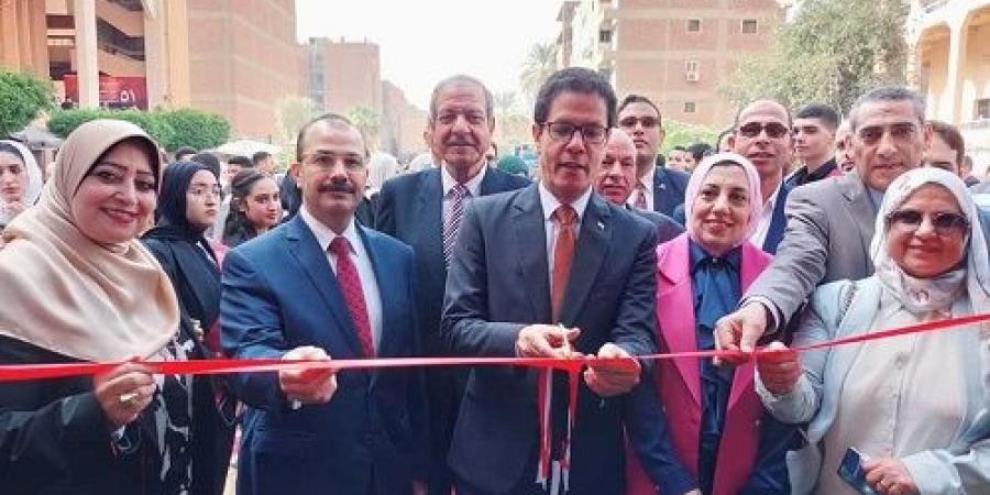 الجيزاوي يفتتح فعاليات الملتقى التوظيفى الأول بتجارة بنها 