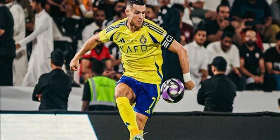 رونالدو يقود النصر لانتصار مثير على الشباب في ديربي الرياض