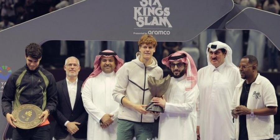 الإيطالي سينر يواصل تألقه عالمياً ويتربع على عرش بطولة "The six Kings Slam" التي اختتمت في الرياض