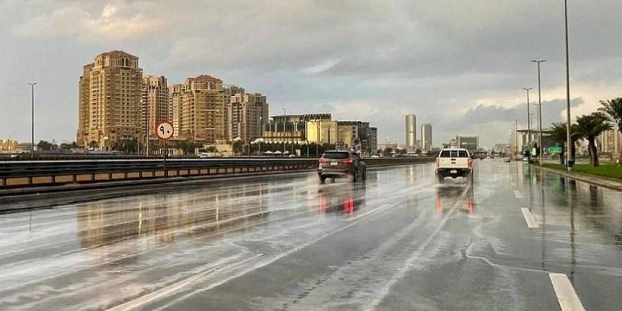 أمطار على جدة ومكة و4 محافظات.. الاثنين والثلاثاء