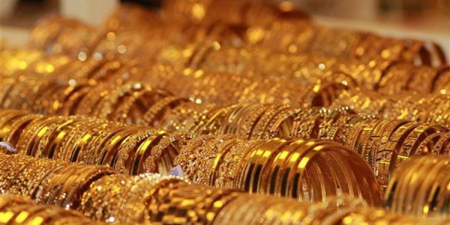 سعر الذهب يتراجع 63 جنيها.. وعيار 21 يسجل 3850 جنيهًا بالمصنعية