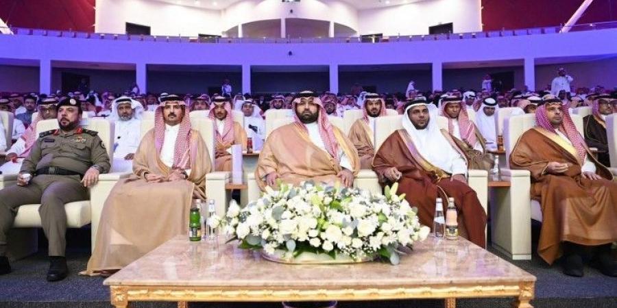 نائب أمير جازان يُدشن معرض الأولمبياد الوطني للإبداع العلمي 2025م