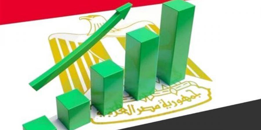 فيتش ترفع تصنيف مصر إلى “B” وتؤكد تراجع المخاطر المحدقة بالمالية العامة