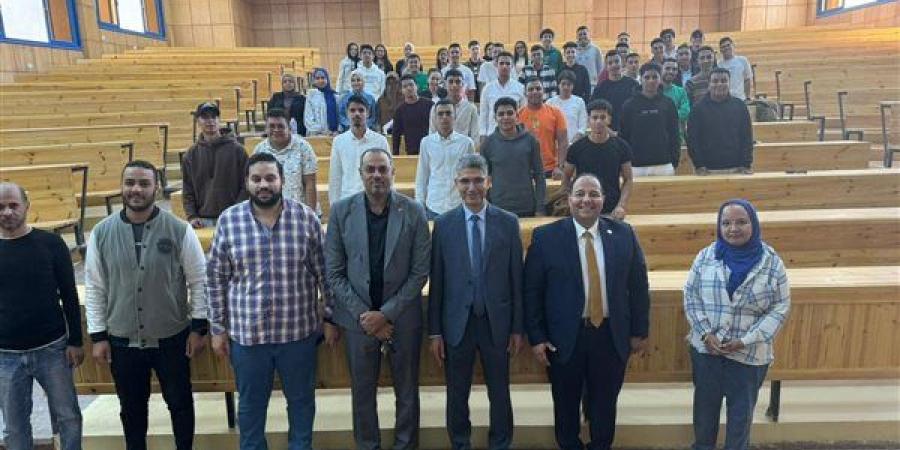 انطلاق أول أيام الدراسة بطب وأسنان سوهاج بمقرها الجديد