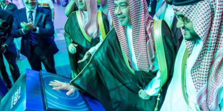 نائب وزير البلديات والإسكان يفتتح "معرض البناء السعودي 34"