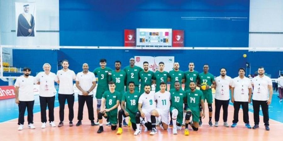 منتخب الطائرة يلاقي تونس