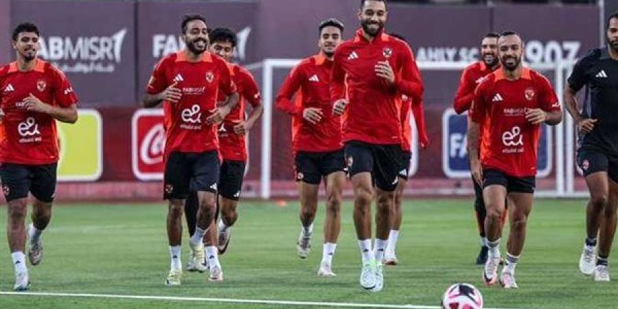 تعرف على معلق مباراة الأهلي وزد اليوم في الدوري المصري